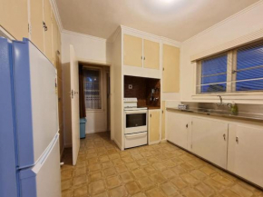 Cozy 3BR Mt Roskill - Heat Pump & Wifi & Netflix